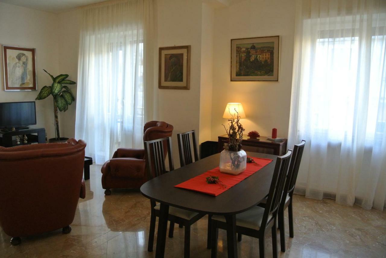 Apartamento Casa Di Linda Salerno Exterior foto