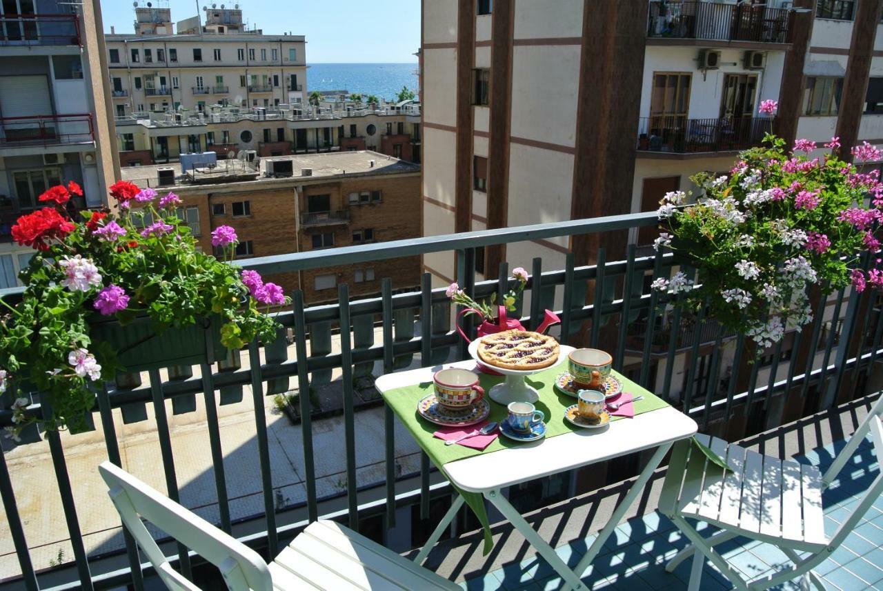 Apartamento Casa Di Linda Salerno Exterior foto
